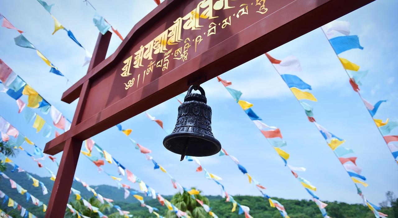传统美德与国际文化碰撞下的当代审视